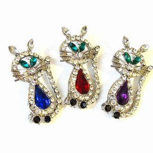 KITTY CAT PIN, ALL OVER CRYSTALS WITH GREEN EYE AN